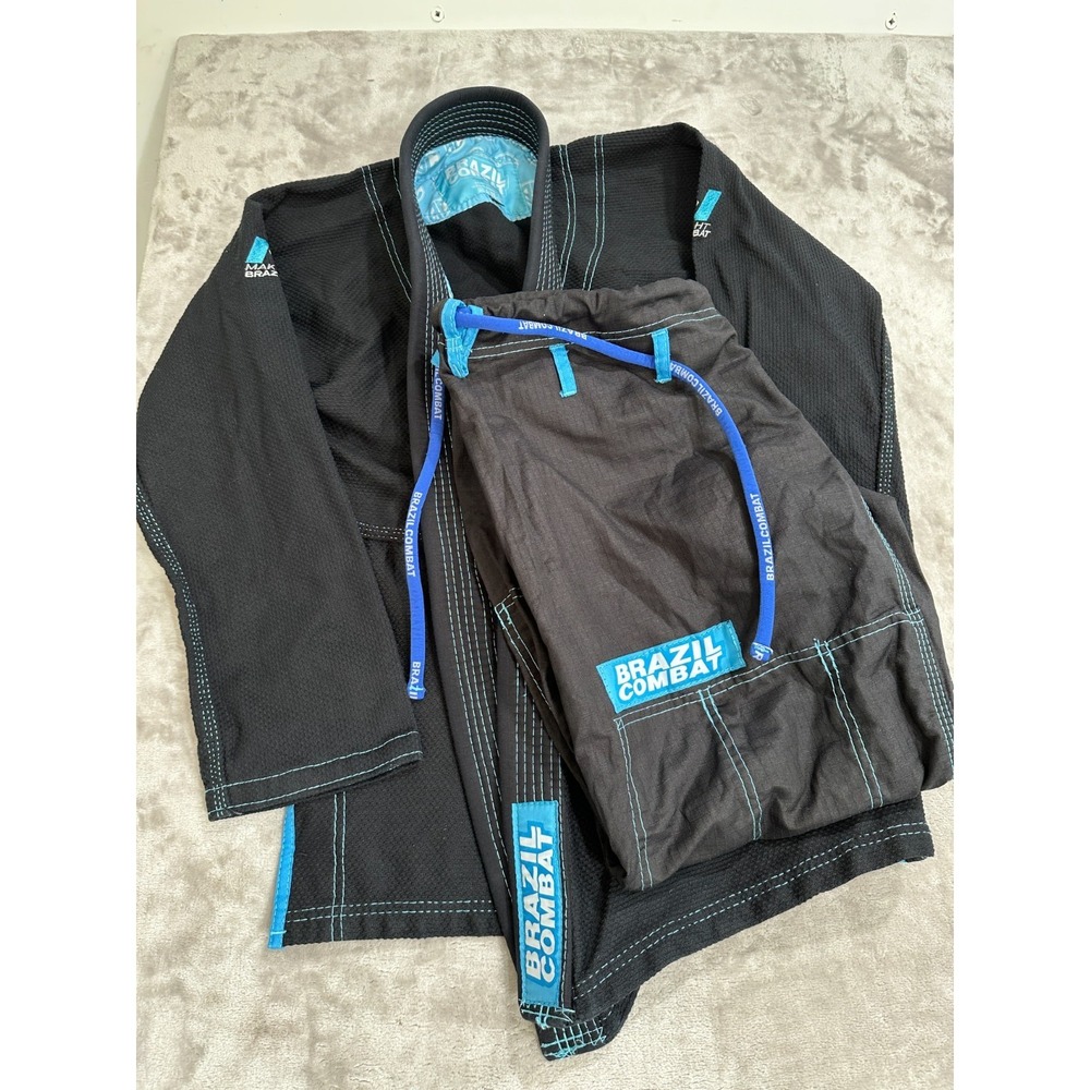 BRAZIL Combat Lightweight Gi Kimono Men's Size A1 Black Never Worn BJJ Jiu Jitsu